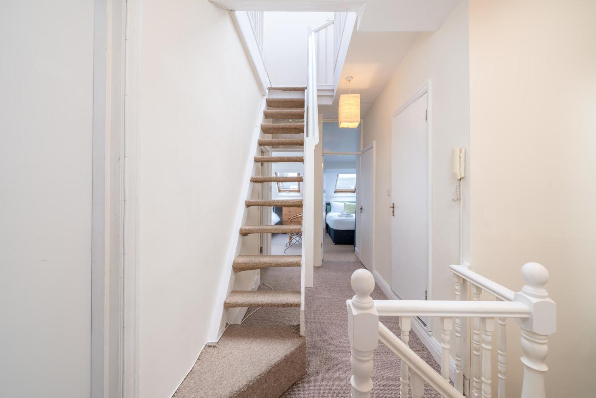 Cozy Maisonette Near Abbey Road ロンドン エクステリア 写真