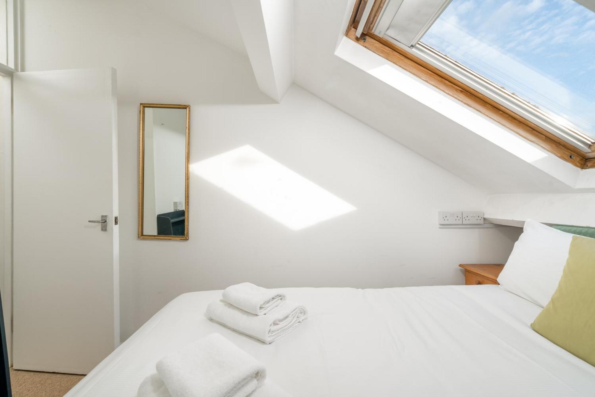 Cozy Maisonette Near Abbey Road ロンドン エクステリア 写真